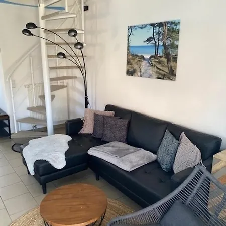 Ferienhaus Am Yachthafen 1 Apartment *