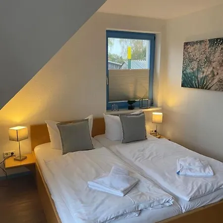 Ferienhaus Am Yachthafen 1 Apartment *